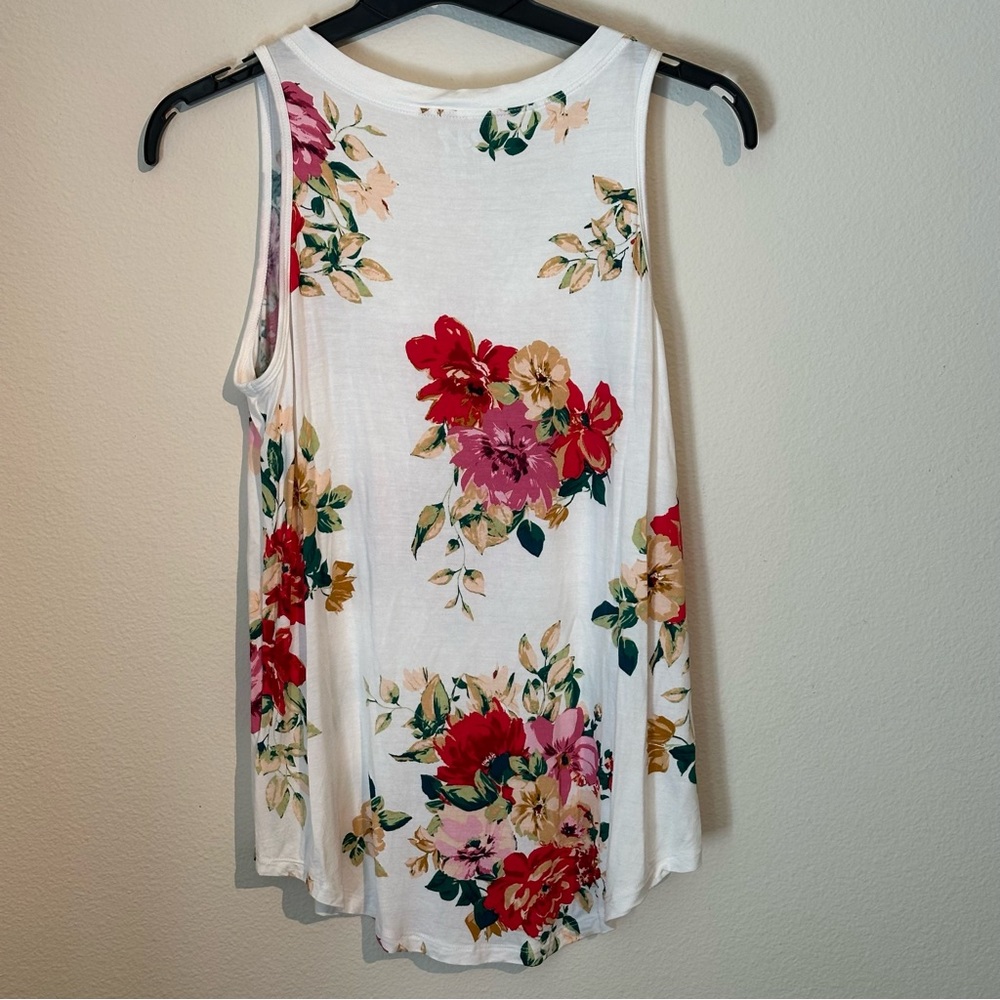 Maurices White and Red Floral Tank Top - Picture 3 of 3